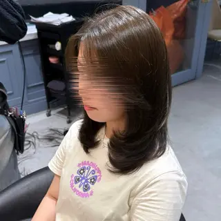 ミディアム koharu🥣🤎 カット/縮毛矯正のヘアスタイル