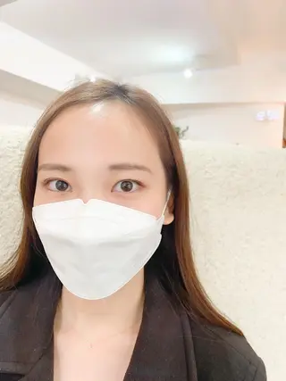 マツエク・マツパ 角戸 りおのヘアスタイル