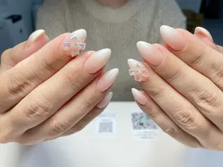 ネイル Mione_ Sonのネイルデザイン