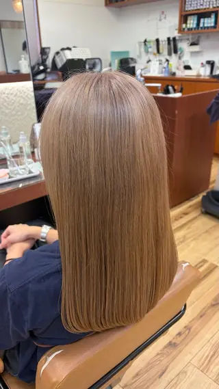 セミロング Début 【ユウカ】のヘアスタイル