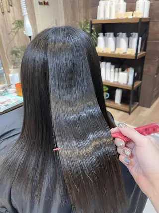 セミロング カラー 髪質改善で 憧れの潤艶美髪にのヘアスタイル