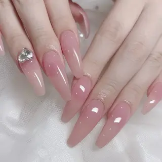 カラー 奥山 恵美のネイルデザイン