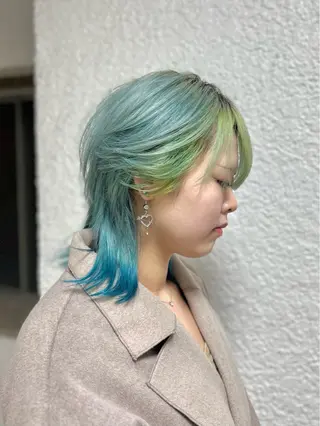 ショート ハッシュ・ウルフ🐺 小顔レイヤー松山直史のヘアスタイル