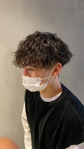 パーマ メンズ メンズバレイヤージュ シャドウパーマのヘアスタイル