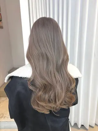 ロング カラー 安井まゆ _Box mico.のヘアスタイル