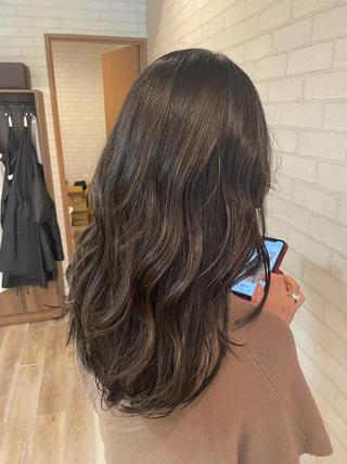 ロング カラー 🐤 ゆい🐓のヘアスタイル