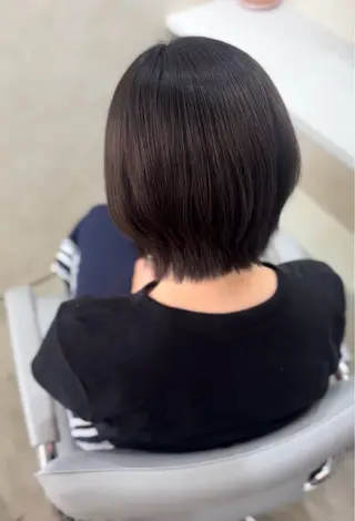 ショート honoka /透明感カラーのヘアスタイル