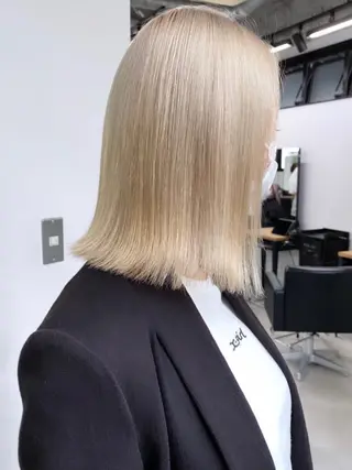 ミディアム カラー ヘアアレンジ ブリーチダブルカラー 元町三宮/三ノ宮のヘアスタイル