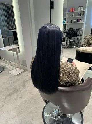 セミロング カラー 髪質改善ストレート 中林優太のヘアスタイル