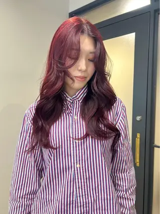 ロング カラー AKO .のヘアスタイル