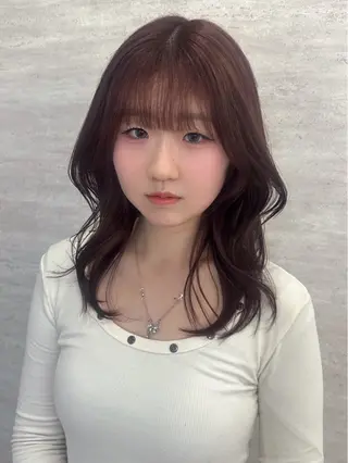 ミディアム カラー ヘアアレンジ 韓国レイヤーカット/ 儚げカラーチナツのヘアスタイル