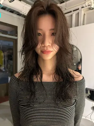 ミディアム カラー パーマ 田中 隼斗のヘアスタイル