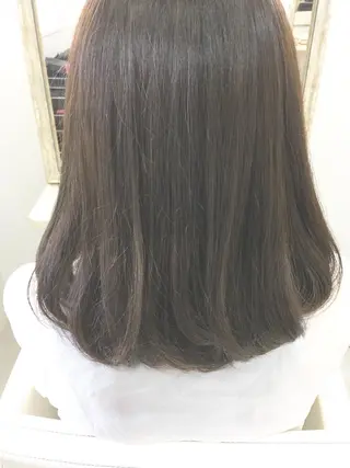 ミディアム セミロング カラー 髪質改善 中川 翔のヘアスタイル