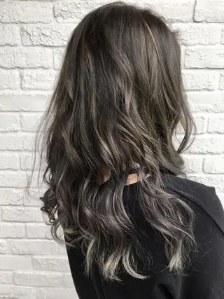 ロング カラー 川合 勇気のヘアスタイル