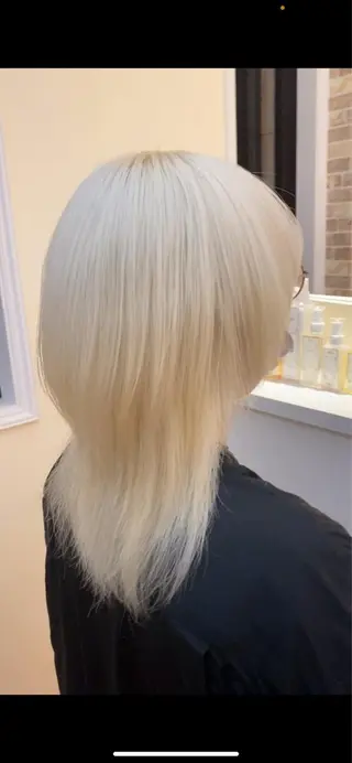 カラー 韓国系レイヤー特化 hiroのヘアスタイル
