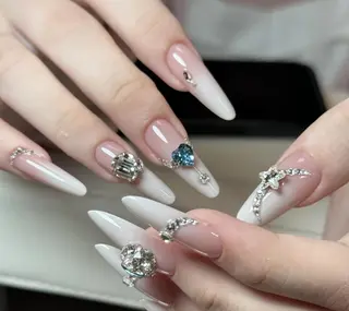 ネイル Pure&Rich Nailのネイルデザイン