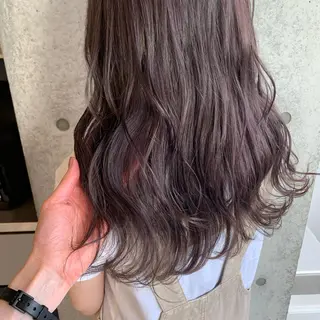 ロング カラー 梅本 有希のヘアスタイル