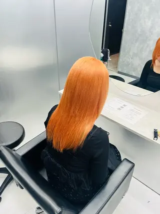 ミディアム カラー 🌈推し活ハイトーン 💫荒川結星のヘアスタイル