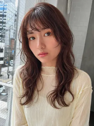 ロング カラー 透明感カラー/顔周り 臼井いつみのヘアスタイル