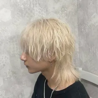 ミディアム カラー ʜᴀʀᴜᴋᴀ♱メンズ ウルフ/ブリーチのヘアスタイル