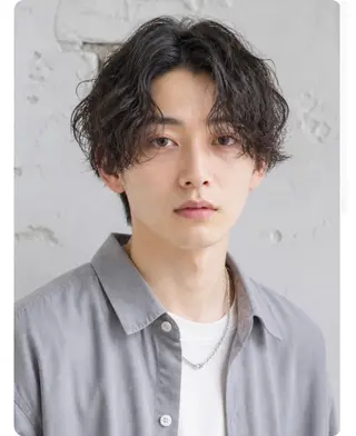 ミディアム パーマ メンズ ORI. men’s hairのヘアスタイル