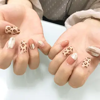 ネイル 板垣 綾乃のネイルデザイン