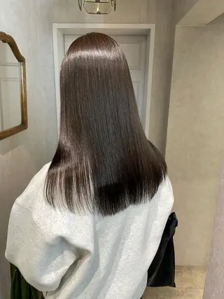 セミロング カラー ナチュラル透明感🌱 小山美樹子のヘアスタイル