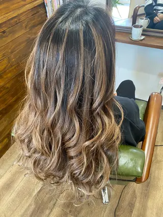 ロング カラー Rug Relief 吉田のヘアスタイル