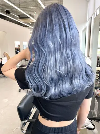 カラー BLEACHi /noeのヘアスタイル
