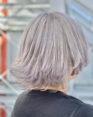 ショート カラー ヘアアレンジ 髪質改善×ハイトーン 中田啄也のヘアスタイル