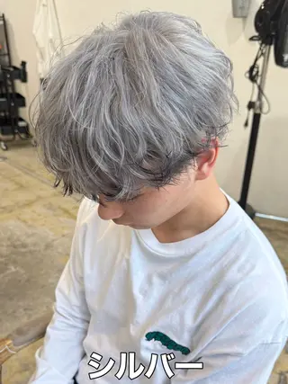 カラー メンズパーマ特化 三宅陸斗のヘアスタイル