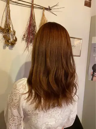 ロング カラー 松下 詩恵里のヘアスタイル