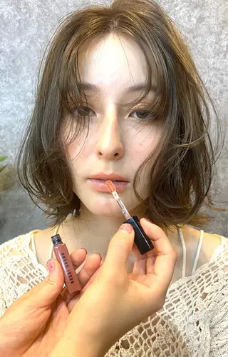 セミロング 大人レイヤー/柔らか グレージュ/川緑一吹のヘアスタイル