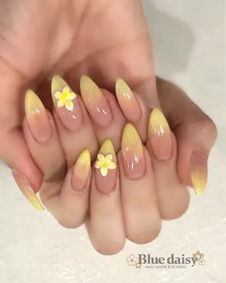 ネイル Blue daisy 栄本店のネイルデザイン