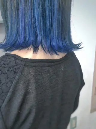 ショート カラー パーマ ヘアアレンジ 推し活専用 【派手髪】飯野ゆかりのヘアスタイル