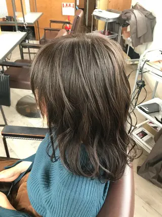 ミディアム 豊中駅3分eha レッスンモデルのヘアスタイル