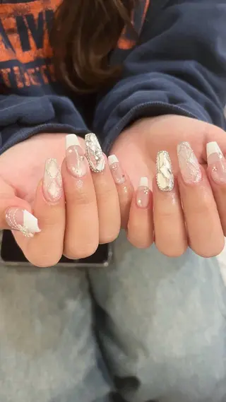 ネイル Nail salon Rhonaのネイルデザイン