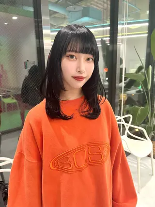 ミディアム KANAMI 🌏のヘアスタイル