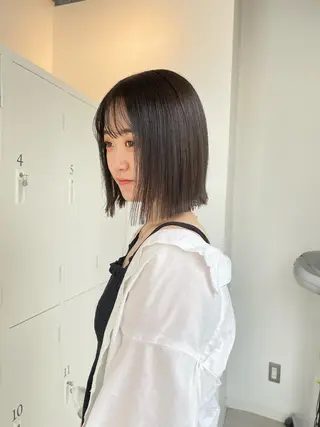 ショート カラー 店長 MANAMI 艶カラー／骨格ボブのヘアスタイル
