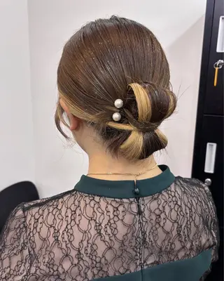 ミディアム ヘアアレンジ Trip大名 AZUのヘアスタイル