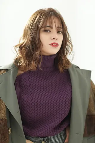 ミディアム レイヤーカット 川田くるみのヘアスタイル