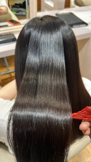 ロング 佐藤 翔空【艶 カラー/縮毛矯正】のヘアスタイル