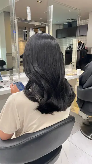 カラー 🖤暗髪 | 艶髪 |透明感カラー ゆりのヘアスタイル