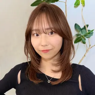 セミロング カラー SAKI 新宿のヘアスタイル