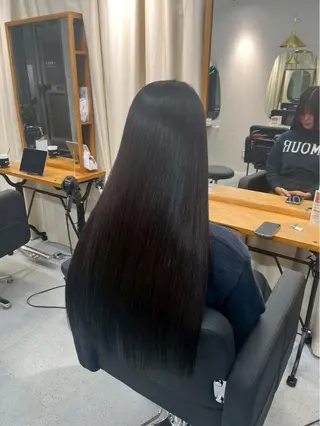 ロング カラー 蔵本 仁のヘアスタイル