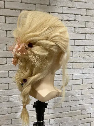 ヘアアレンジ 似合う髪型見つけます AYAKAのヘアスタイル