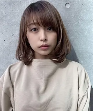 ミディアム SHU HA RI (シュハリ)のヘアスタイル