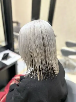 ミディアム カラー 🖌ハイトーン美容師 🎨伊藤冬都のヘアスタイル