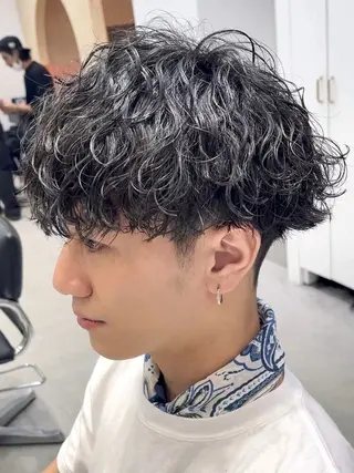 パーマ メンズ 宮嶋 蓮のヘアスタイル