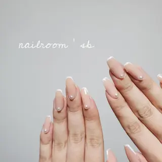 ネイル nailroom sb𓈒𓂂𓏸のネイルデザイン